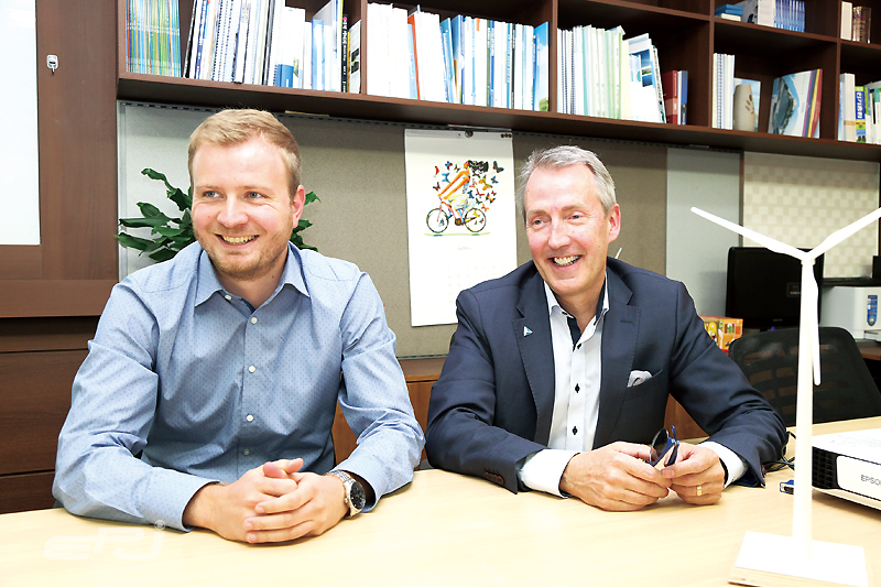 VSB 그룹의 크리스토퍼 스몰 디렉터(오른쪽)와 요하네스 렌취 해외사업 매니저(왼쪽)