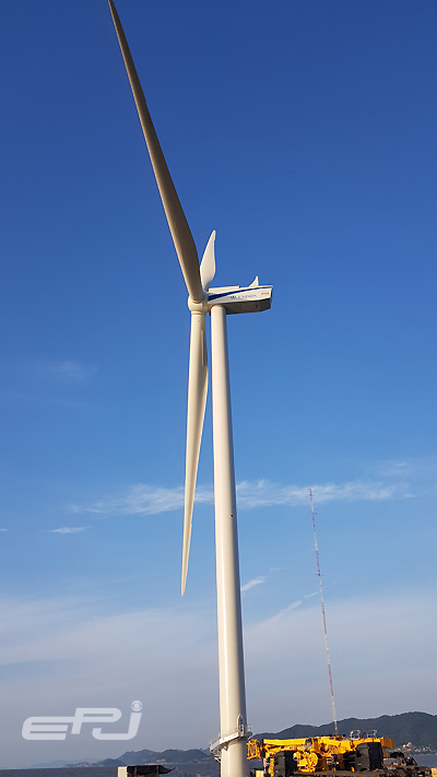 전남실증단지에 설치된 유니슨 4.2MW급 육·해상 공용 풍력시스템