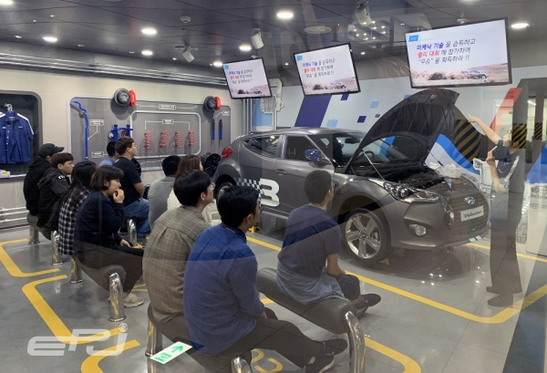 한국전기안전공사가 9월 26일 경기도 분당에 위치한 직업체험 테마파크 ‘잡월드’에서 장애 청소년들을 위한 진로캠프를 마련했다.