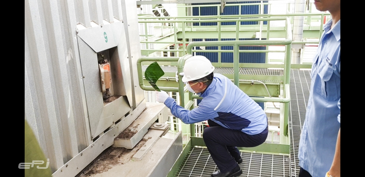한국중부발전 플랜트 점검 기술지원단이 상공에너지를 방문해 기술점검을 하고 있다.