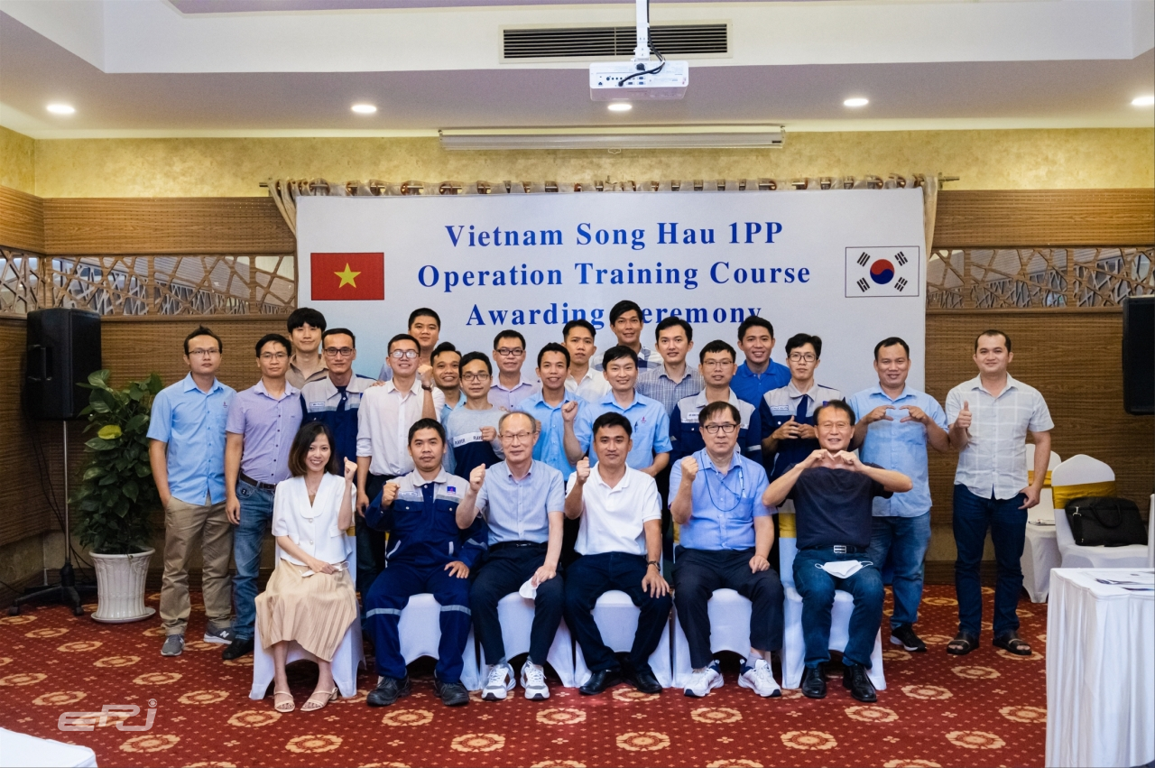 한국발전인재개발원은 베트남 송하우 화력발전소 운영 훈련과정을 성공적으로 마쳤다.